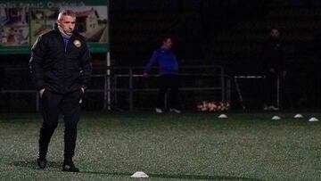 Luis Fernández, entrenador del Cayón.
