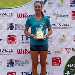 La dura historia de la mejor tenista junior de Chile: en una semana subió 585 puestos