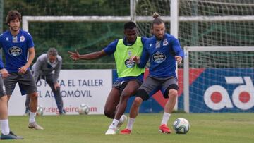 Christian Santos, uno de los goleadores del Depor desde el banquillo