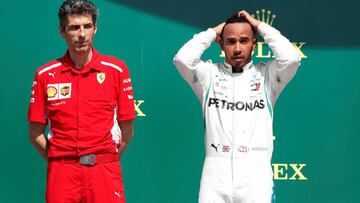 Lewis Hamilton en el podio de Silverstone.