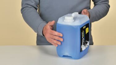 Tu coche, como nuevo con este champú de Kärcher superventas