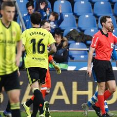 El Zaragoza disfruta ante el peor Depor de la historia