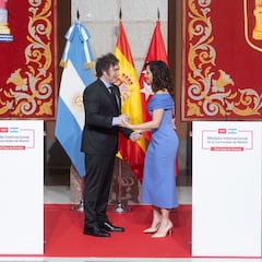 Ayuso entrega a Milei la Medalla Internacional de la Comunidad de Madrid