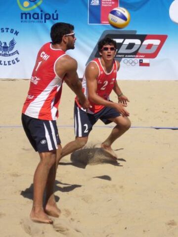 Primos Grimalt en acción. Quieren seguir sumando experiencia en el volley playa tras su participación en los pasados Juegos Olímpicos de Río 2016.