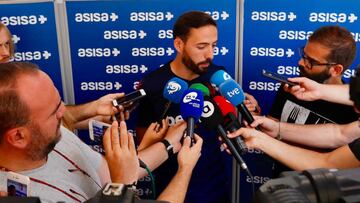 Jose Luis Morales, jugador del Levante, tras pasar las pruebas médicas.