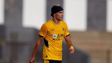 Raúl Jiménez durante un partido con el Wolverhampton