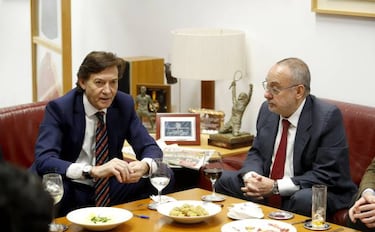 Jos¨¦ Ram¨®n Lete: ¡°Ser¨ªa higi¨¦nico conocer los nombres de la Operaci¨®n Puerto¡±