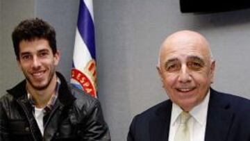 El Milán hace oficial el fichaje de Dídac Vilà