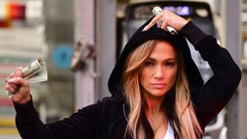 Además de tener grandes éxitos musicales como On the Floor, Dance Again, Papi, la Diva del Bronx también ha destacado como actriz.