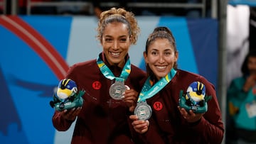 Una ‘chilena’ gana medalla de plata para Canadá en Santiago 2023