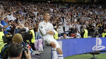 MADRID, SPAIN - MAY 02: Cristiano Ronaldo of Real Madrid celebrates his team's second goal during the UEFA Champions League Semi Final first leg match between Real Madrid CF and Club Atletico de Madrid at Estadio Santiago Bernabeu on May 2, 2017 in Madrid, Spain. (Photo by Angel Martinez/Real Madrid via Getty Images)