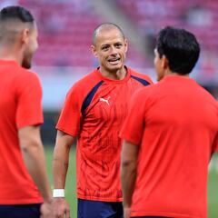 ‘Pollo’ Briseño aseguró que Chicharito aporta mucho a Chivas