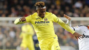 Samu Chukwueze durante el partido entre Villarreal y Valencia. 