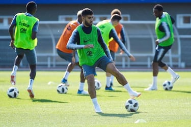 No offers for Lyon captain Nabil Fekir yet, claims Aulas