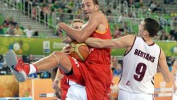 Letonia se hace el haraquiri