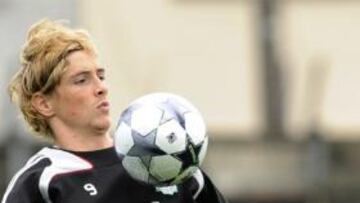 <b>PREMIER</b> Fernando Torres se lesionó ayer en el partido ante el Aston Villa y no podrá jugar con la Selección.