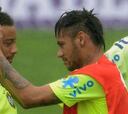 Brasil entrena por primera vez y Neymar está "al cien por cien"