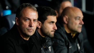 El entrenador del Barcelona, el alemán Hansi Flick antes del partido de ida de las semifinales de la Copa del Rey que FC Barcelona y Atlético de Madrid disputan este martes en el estadio Olímpico Lluis Companys.