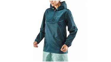 ¿Cómo equiparse para la lluvia? Reunimos los accesorios básicos para no mojarse