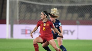 Spain's midfielder #06 Aitana Bonmati vies with Netherlands' midfielder #14 Jackie Groenen during the UEFA Women's Nations League semi-final football match between Spain and Netherlands at the La Cartuja stadium in Seville, on February 23, 2024. (Photo by CRISTINA QUICLER / AFP)