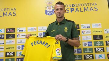 Tomas Pekhart, presentado como nuevo jugador de Las Palmas.