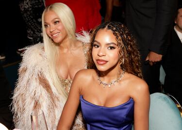Beyoncé y Blue Ivy Carter durante la gala de los Premios Grammys 2025 celebrados en Los Ángeles.