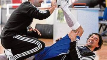 <b>EN EL BANDO RIVAL. </b>Sergio Llull, base menorquín que defiende la camiseta del Real Madrid.