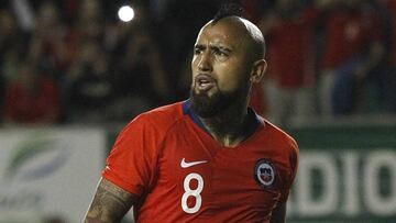 Arturo Vidal arriba a San Diego y la Roja completa su plantel