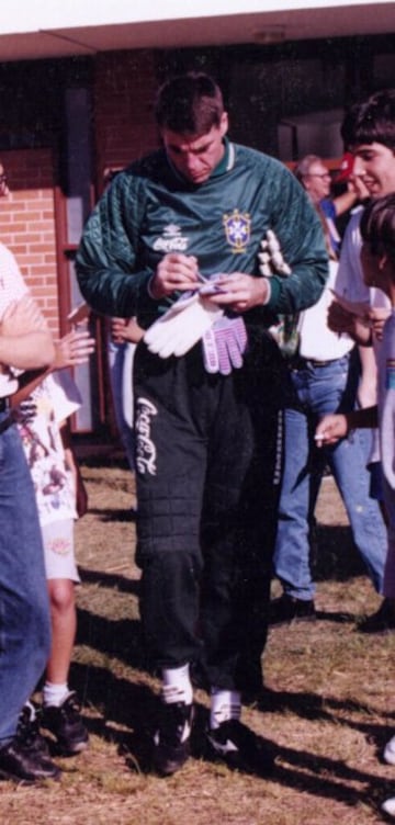 Armelino Donizetti Quagliato, más conocido como Zetti, también mantuvo la portería a cero durante más de 1.200 minutos. Consiguió estar 1.242 minutos sin encajar un sólo gol en su club Palmeiras en 1987.