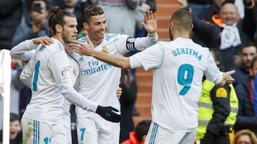 Bale, Cristiano y Benzema en el partido ante el Alavés, único en el que han jugado los 90 minutos esta temporada.