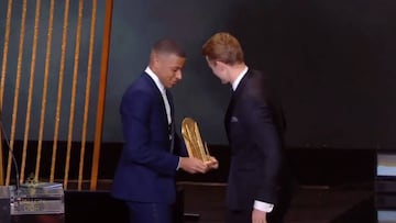 Matthijs de Ligt se lleva el trofeo Kopa 2019