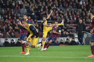 El mediapunta brasileño estuvo cedido durante la temporada 2011/12, siendo clave en la Europa League rojiblanca. Año y medio después regresaba al Atlético sin tanto éxito, pero su gol en el Camp Nou en la ida de Champions de 2014 fue la primera piedra que sirvió para eliminar al Barcelona y pasar a semifinales.