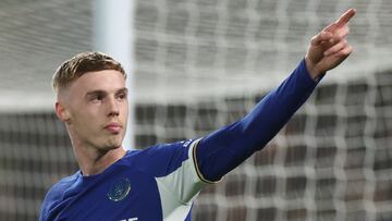 London (United Kingdom), 15/04/2024.- Chelsea's Cole Palmer celebrates after scoring his fourth goal during the English Premier League soccer match Chelsea FC vs Everton FC, in London, Britain, 15 April 2024. (Reino Unido, Londres) EFE/EPA/NEIL HALL EDITORIAL USE ONLY. No use with unauthorized audio, video, data, fixture lists, club/league logos, 'live' services or NFTs. Online in-match use limited to 120 images, no video emulation. No use in betting, games or single club/league/player publications.
