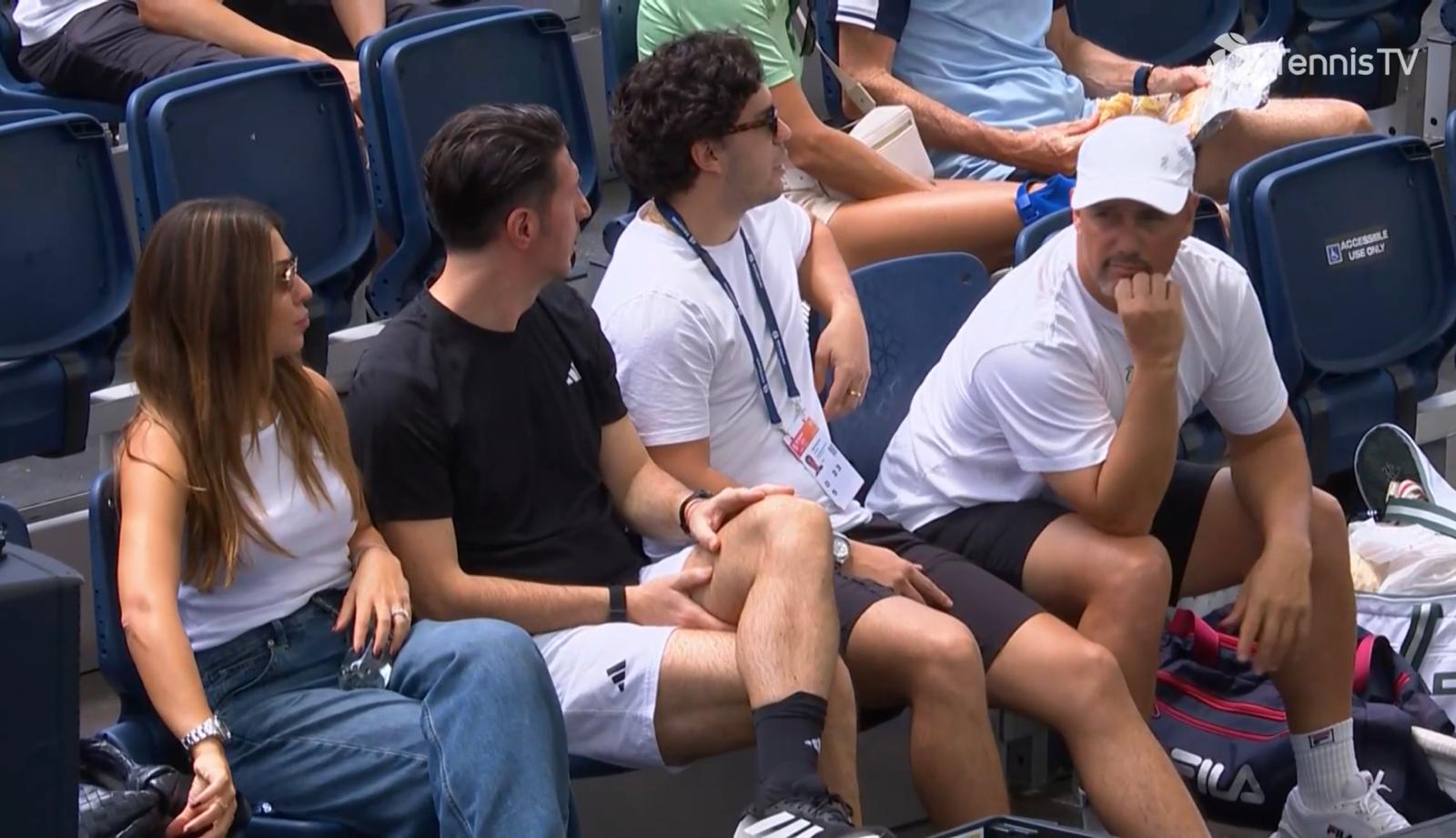 El entrenador argentino Mariano Puerta, durante el partido entre Alejandro Davidovich y Brandon Nakashima en el Torneo de Brisbane