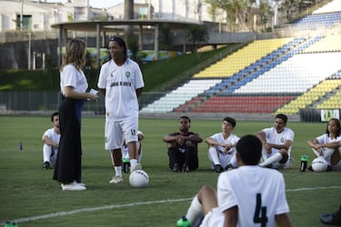 Ronaldinho se reinventa