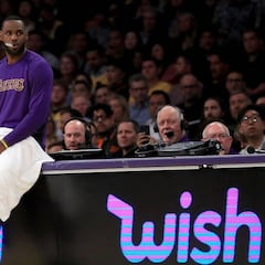 Los Lakers se quejan de cómo tratan los árbitros a LeBron