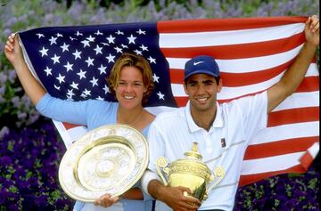 Pete Sampras y Lindsay Davenport de Estados Unidos. 