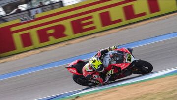 Pleno de Bautista: seis victorias de seis carreras en Superbike