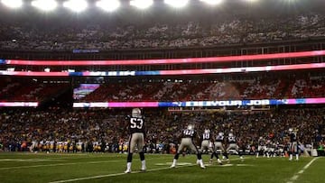 Los New England Patriots se preparan para el kickoff inicial de la temporada 2016 contra los Pittsburgh Steelers en el Gillette Stadium.