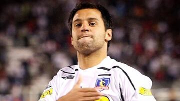 Fue campeón en Colo Colo, asiste al partido en Uruguay y termina con el auto destruido por los hinchas: “Impotencia”