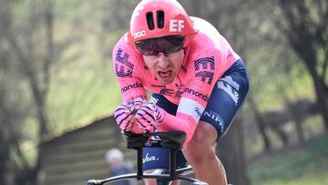 Bissegger se presenta en la ¨¦lite en una buena crono de Roglic