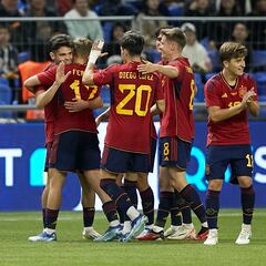 Diego López y Fran Pérez brillan con España