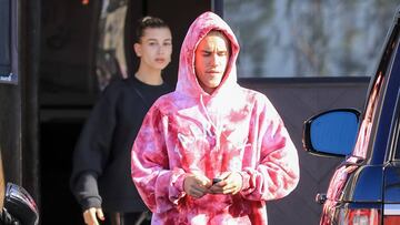 Justin Bieber y Hailey Baldwin en Los &Aacute;ngeles, California, el 24 de octubre de 2018