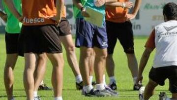 <b>INSTRUCCIONES. </b>Calderón, durante el entrenamiento de ayer.