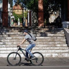 "En deportes de alto esfuerzo, es difícil hacerlo con la mascarilla"