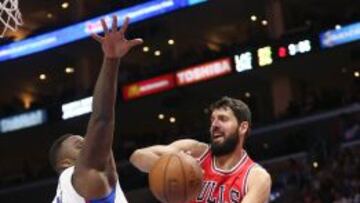 Nikola Mirotic, durante el encuentro entre los Chicago Bulls ante Los Angeles Clippers.