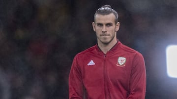 Bale con Gales. 