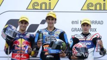 El podio de Moto3, otro pleno espa&ntilde;ol con RIns, Salom y Vi&ntilde;ales. 