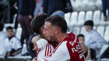 Llega líder a un encuentro clave