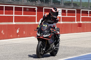 Martín y Aprilia se vuelven a ver las caras